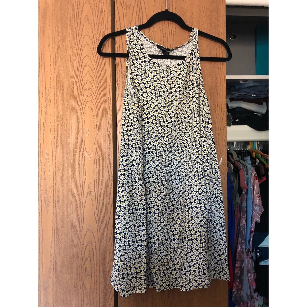 yellow, white and navy floral dress!